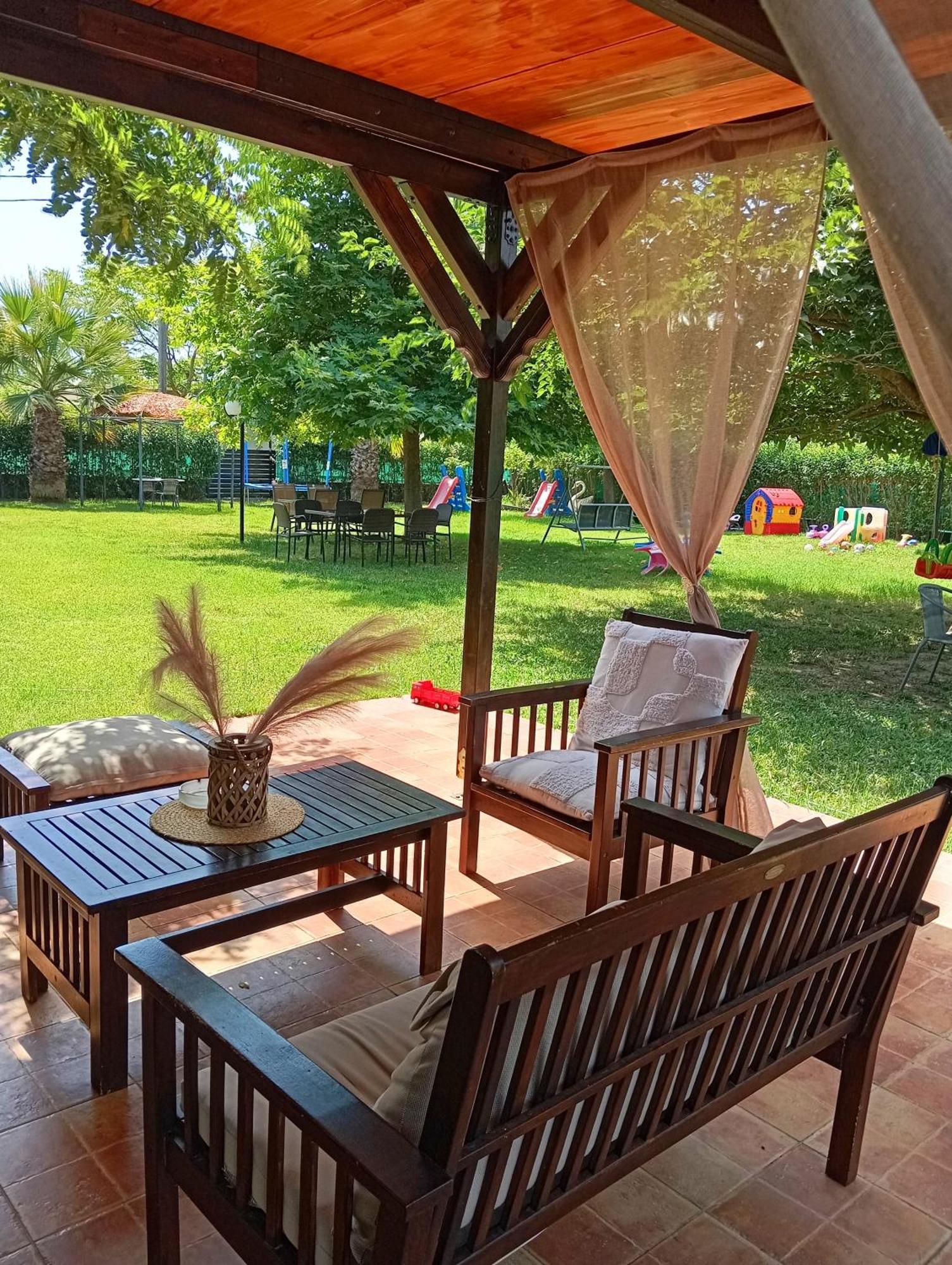 Noufara Apartments Néa Meságkala Bagian luar foto