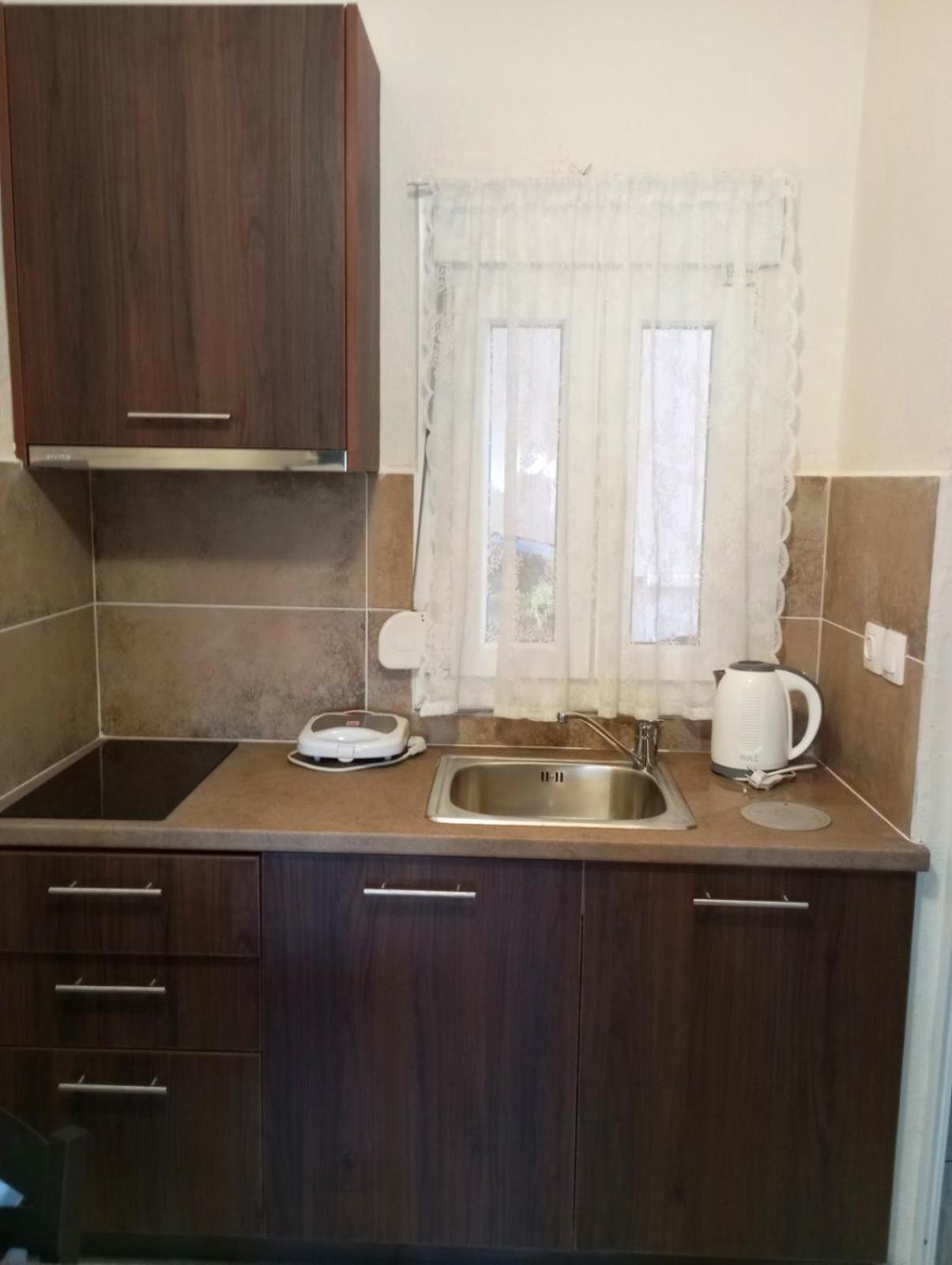 Noufara Apartments Néa Meságkala Ruang foto