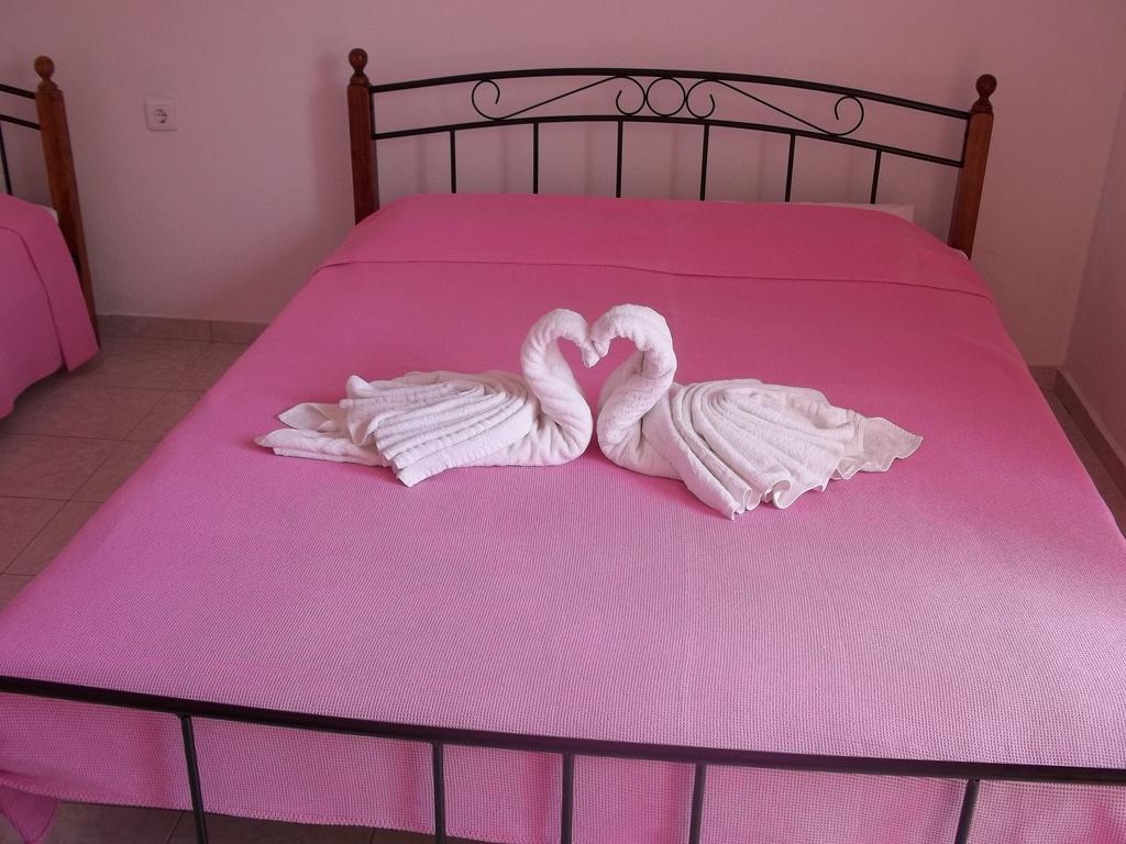 Noufara Apartments Néa Meságkala Bagian luar foto