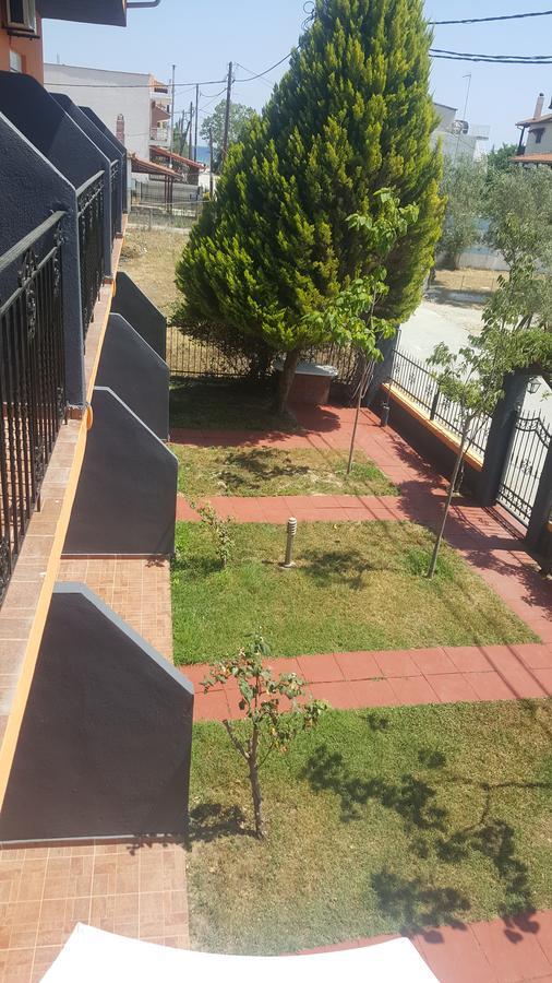 Noufara Apartments Néa Meságkala Bagian luar foto