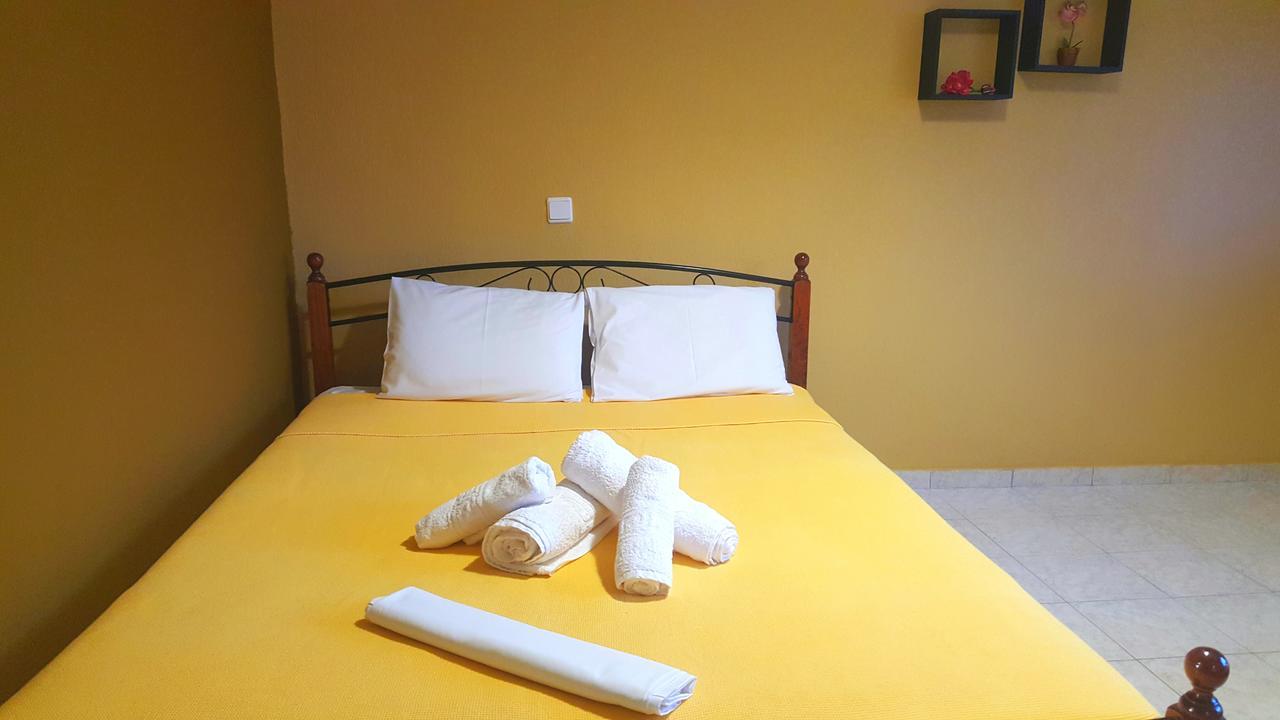 Noufara Apartments Néa Meságkala Bagian luar foto