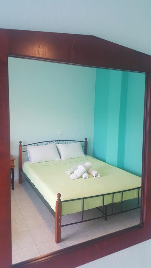 Noufara Apartments Néa Meságkala Bagian luar foto